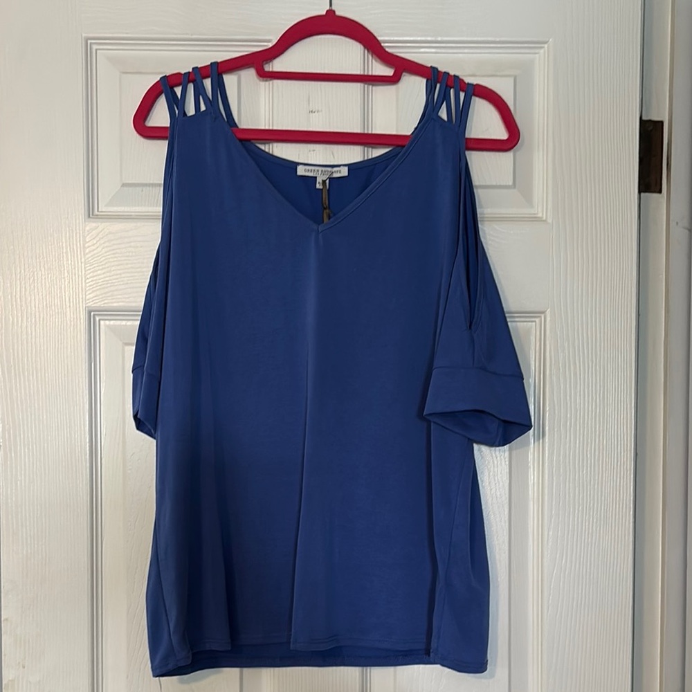 Green Envelope Asymmetrical Cut-Out Periwinkle Blouse